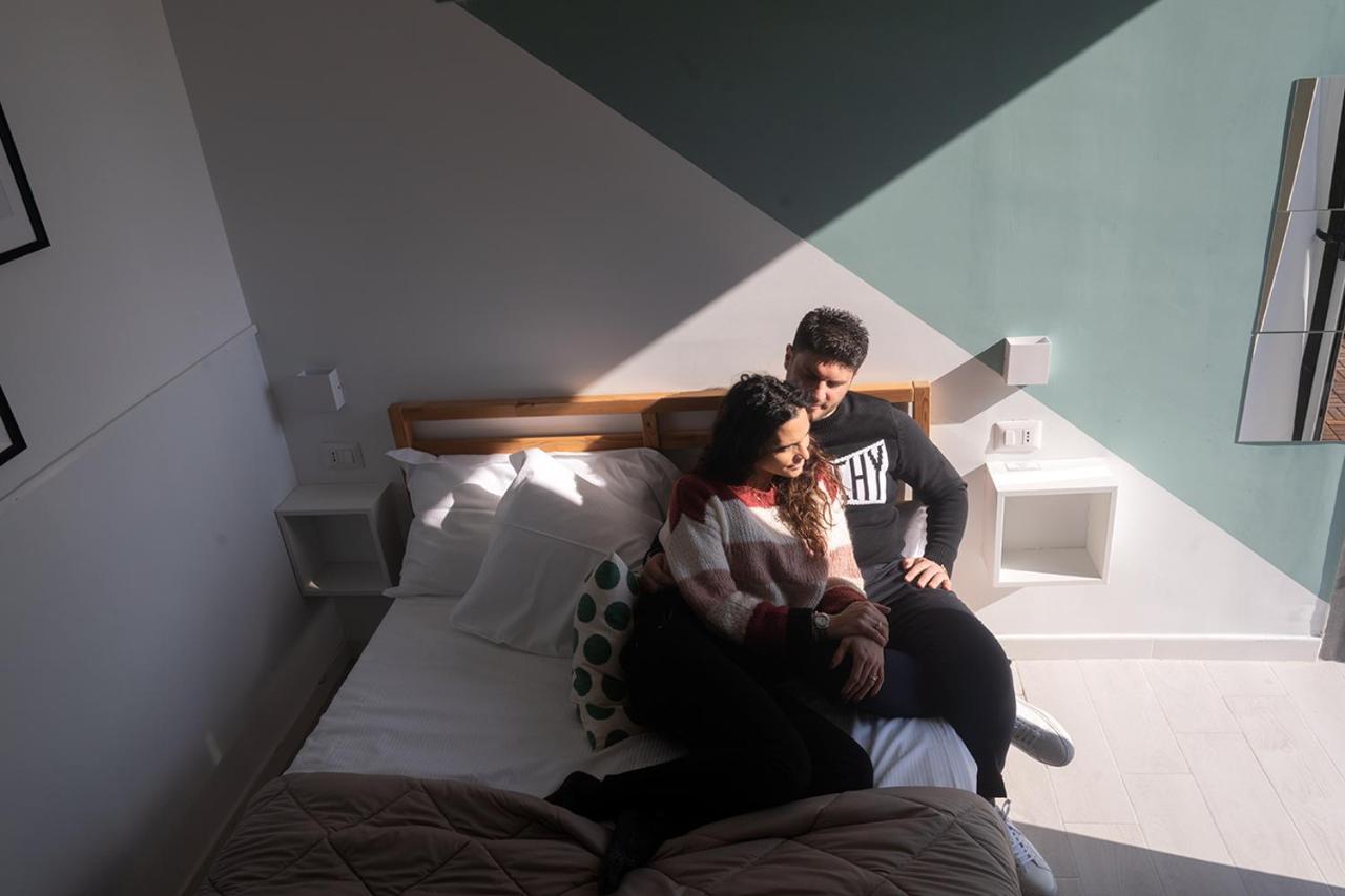 Greros H. Rooms Napoli Centro By Clapa Group Dislocated Hospitality Zewnętrze zdjęcie