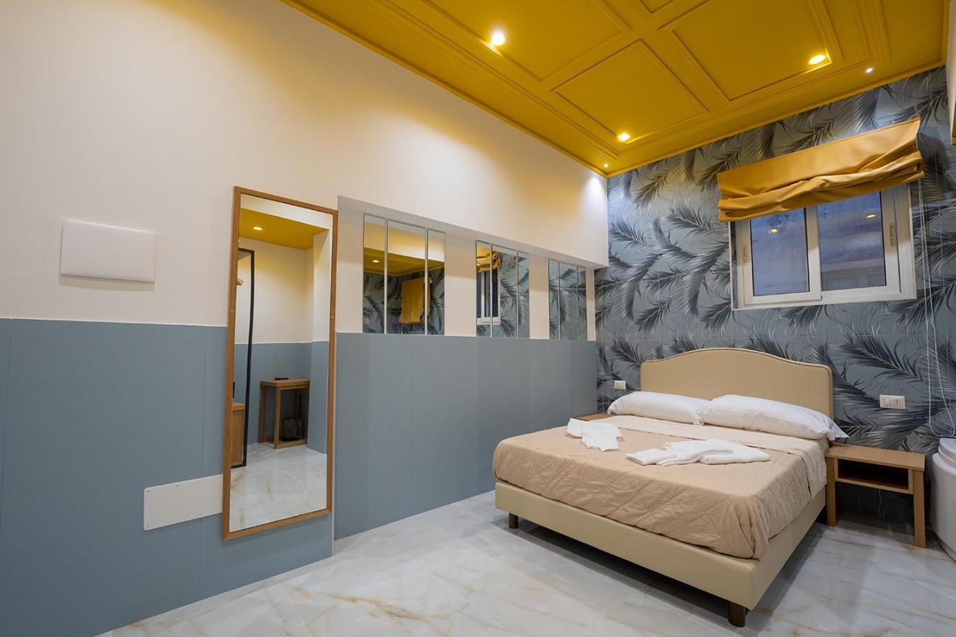 Greros H. Rooms Napoli Centro By Clapa Group Dislocated Hospitality Zewnętrze zdjęcie