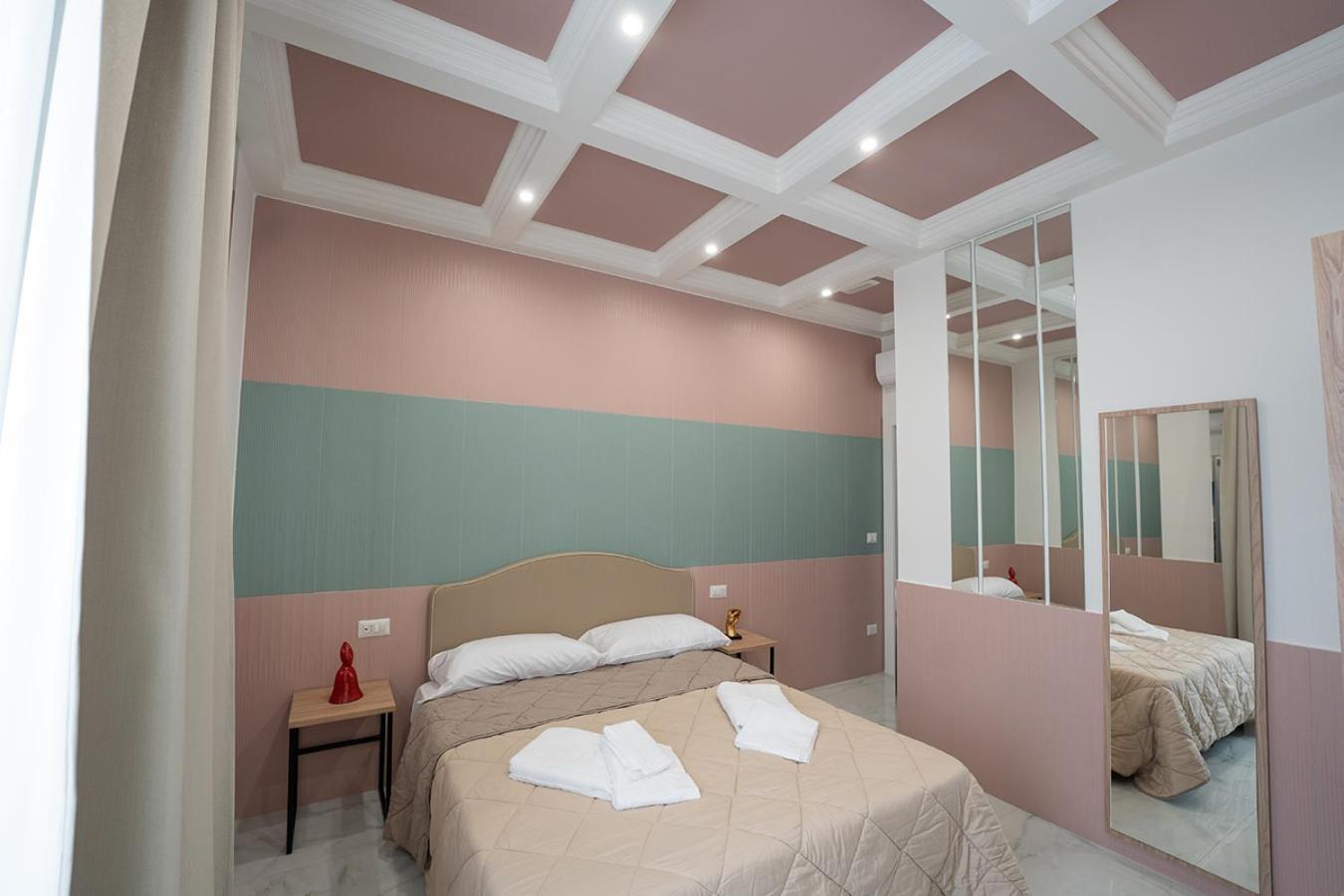 Greros H. Rooms Napoli Centro By Clapa Group Dislocated Hospitality Zewnętrze zdjęcie