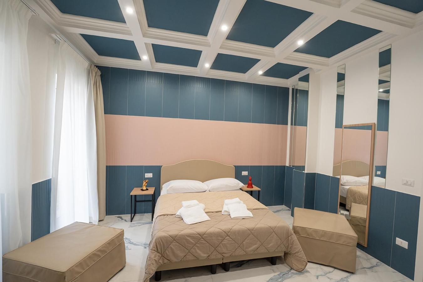 Greros H. Rooms Napoli Centro By Clapa Group Dislocated Hospitality Zewnętrze zdjęcie